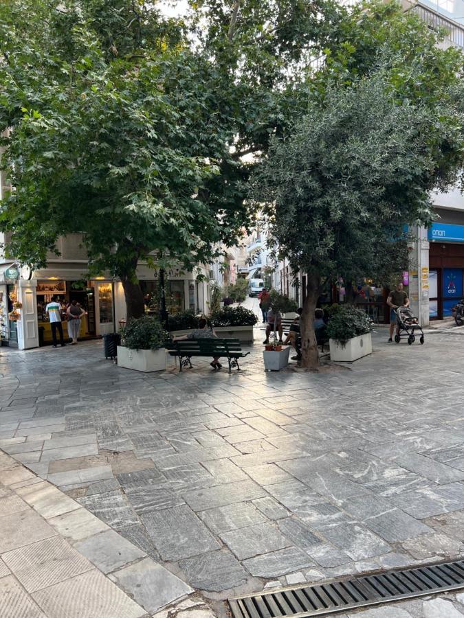 Cozy Tiny Apartment In The Heart Of Plaka Atene Esterno foto